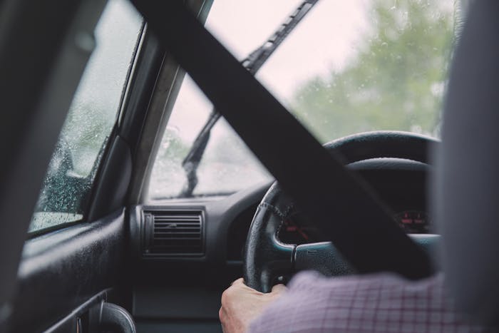 driving-in-rainy-weather